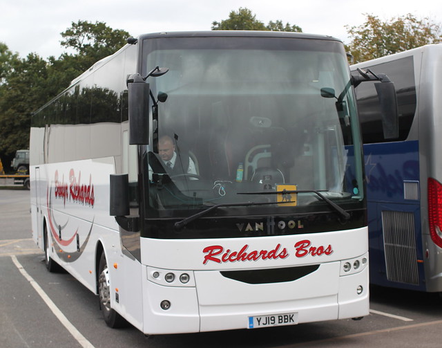 Richard Bros . Cardigan . YJ19BBK . Leigh Delamere Motorway Service Area , Wiltshire . Friday lunchtime 22nd-October-2021