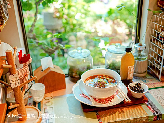 BUKA這一隻熊 菜單 台中早午餐 森林系花園餐廳 北屯景觀餐廳 咖啡館 日式雜貨 台中下午茶