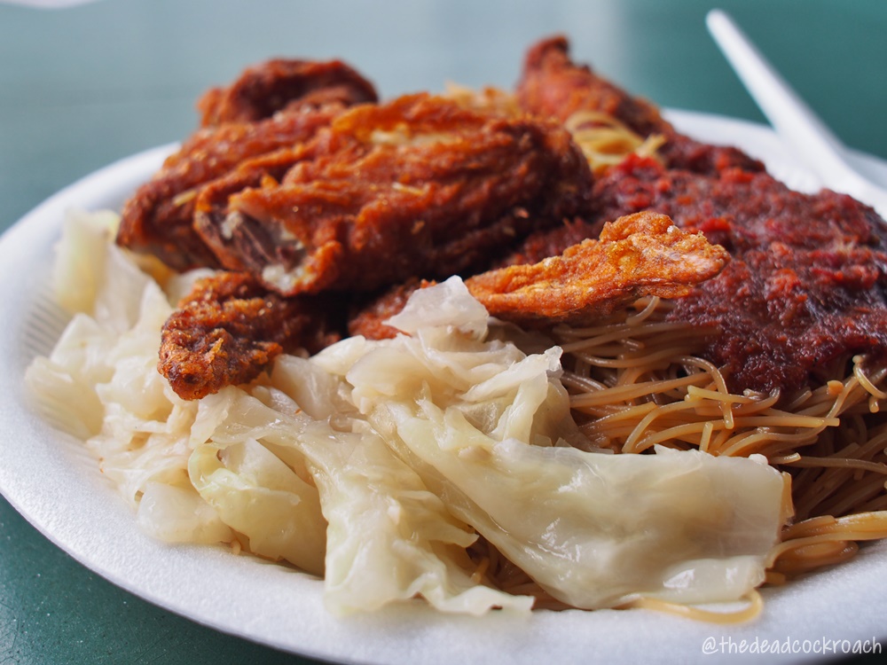 eng kee fried chicken wings,singapore,beauty world food centre,food review,economical bee hoon,yan,fried chicken wings,eng kee,fried bee hoon,char bee hoon,