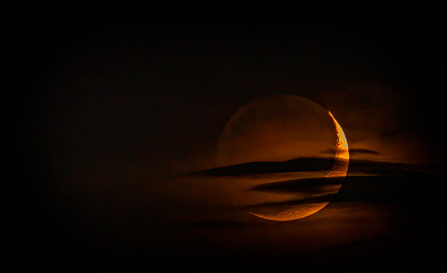 Setting Crescent Moon with Earthshine