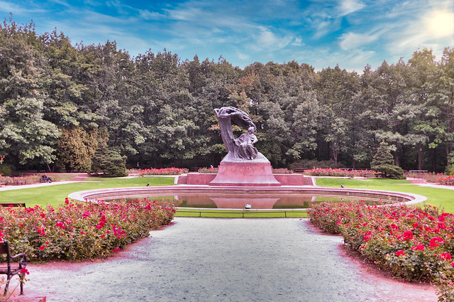 Lazienki park - Warsaw - Poland - Frédéric Chopin Monument.
