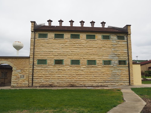 Joliet Prison solitary confinement building side view
