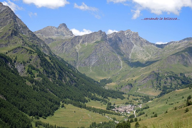 ROC DE LA NIERA e CHIANALE, uno dei Borghi più Belli d’Italia. Val Varaita, Piemonte, ITALIA. EXPLORE 15-11-2021.