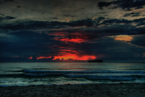 sunrise southbeach miami florida container ship beach clouds 2021 202110 20211029 best nikon d800 photomatix hdr landscape nature sun sunshine