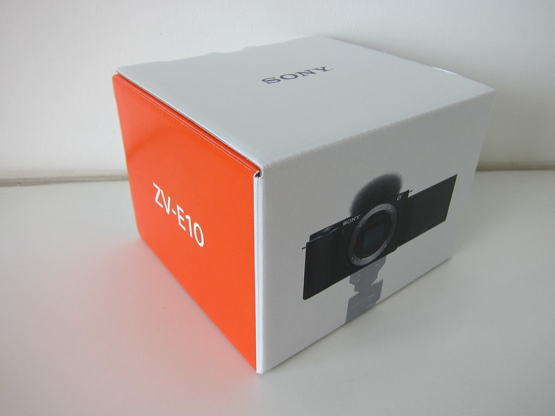 Sony ZV-E10 - Box