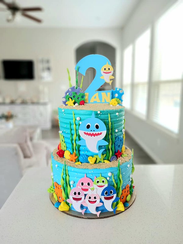 Cake by Delightful Sweets