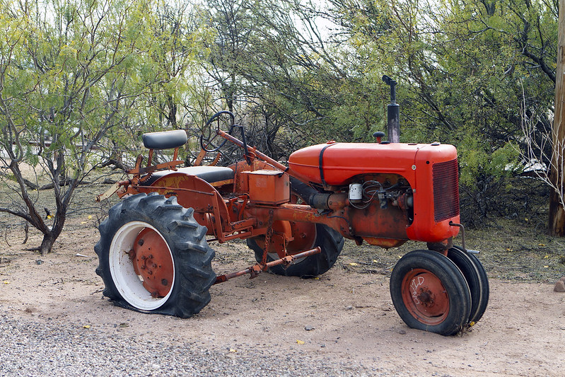 Old Tractor 24-7D1_ 11:17:21