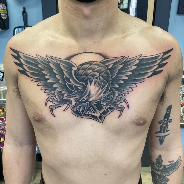 Traditional Chest eagle