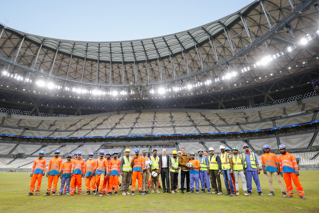 World Cup: migrant workers train with top teams