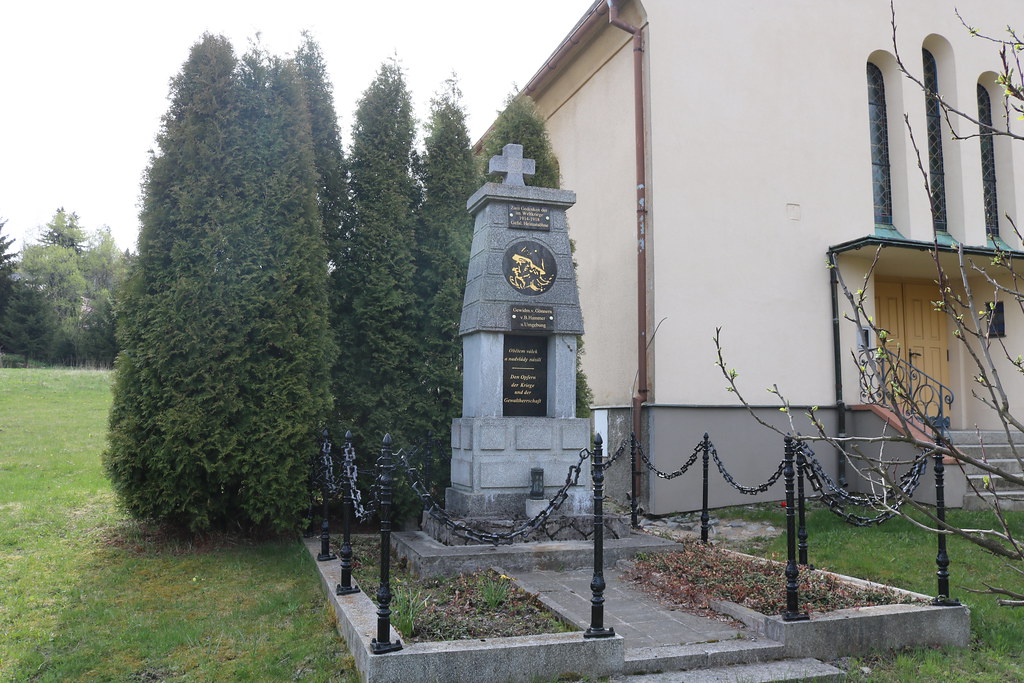 pomník obětem 1. světové války v Českých Hamrech