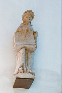 Ehemalige Rathausturm-Figur Heinrich von Beeck, Kölner Chronist des 15. Jahrhunderts