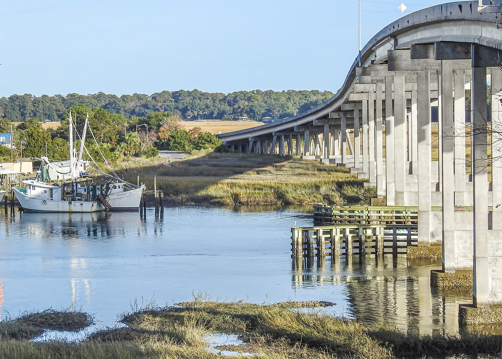 Thunderbolt, Georgia / Wilmington River / bridge