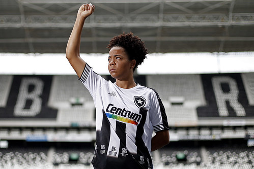 Botafogo x Centrum - Manto da desigualdade