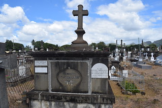 Famille Gustave Jean Louis, Western Cemetery