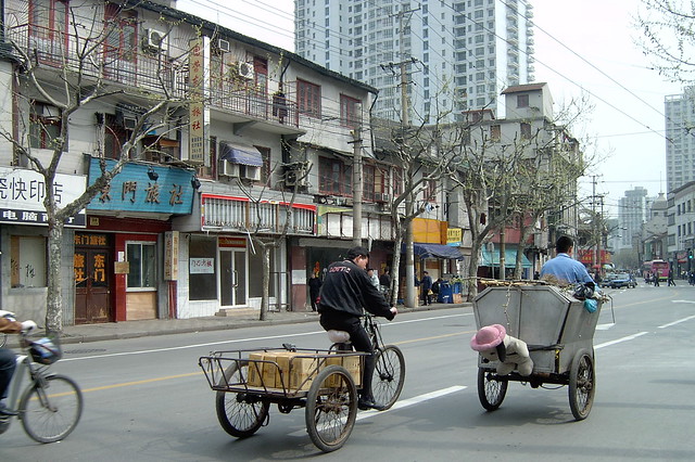 2005-04-12 Transport in Shanghai