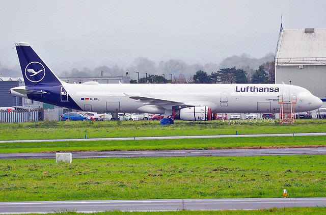 Airbus A321-131 D-AIRU Lufthansa