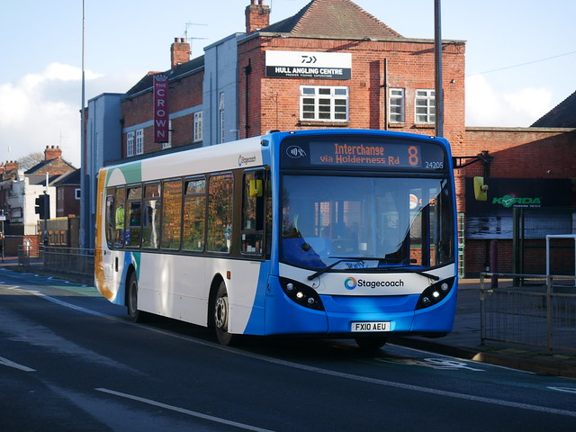 [NEW LIVERY] Stagecoach in Hull 24205 - FX10 AEU