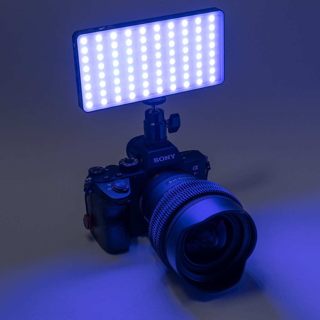 SmallRigからRGB LEDライトが登場！M160のレビュー|おちゃカメラ。