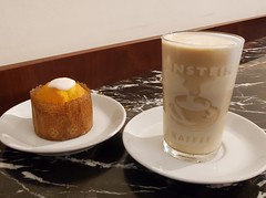 Latte and Lemon Cupcake at Einstein