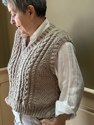 Connie (knitnut246) finished her Lana Vest by Irene Lin. Yarn is Kelbourne Woolens Scout in Oatmeal Heather.