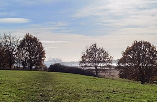 River Orwell from Levington churchyard