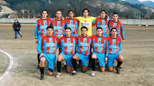 57^ Edizione: 26 gennaio 2005 - Catania-New York 1-0 (in alto da sx: Iannelli, Foti, Patanè, Romano, Giglio, Rizzo; in basso da sx: Fanelli, Cilio, Castorina, Susinni, Strano).  