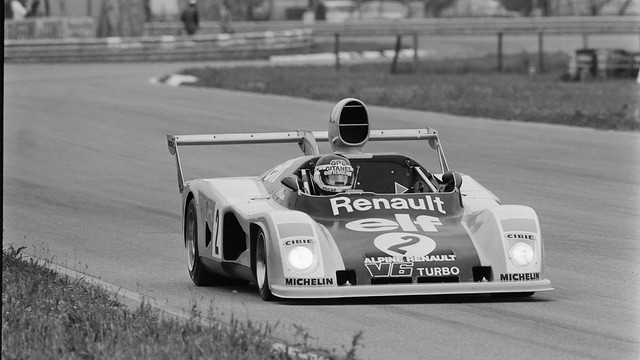 renault-classic-gallery-349