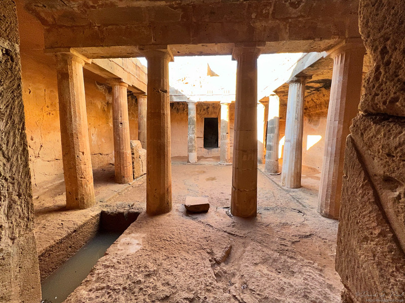 Paphos - Tombs of the Kings