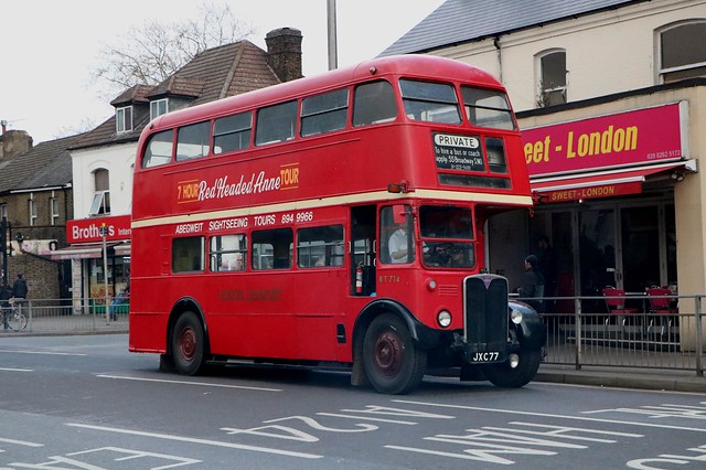 London Bus Company - RT714 - JXC77