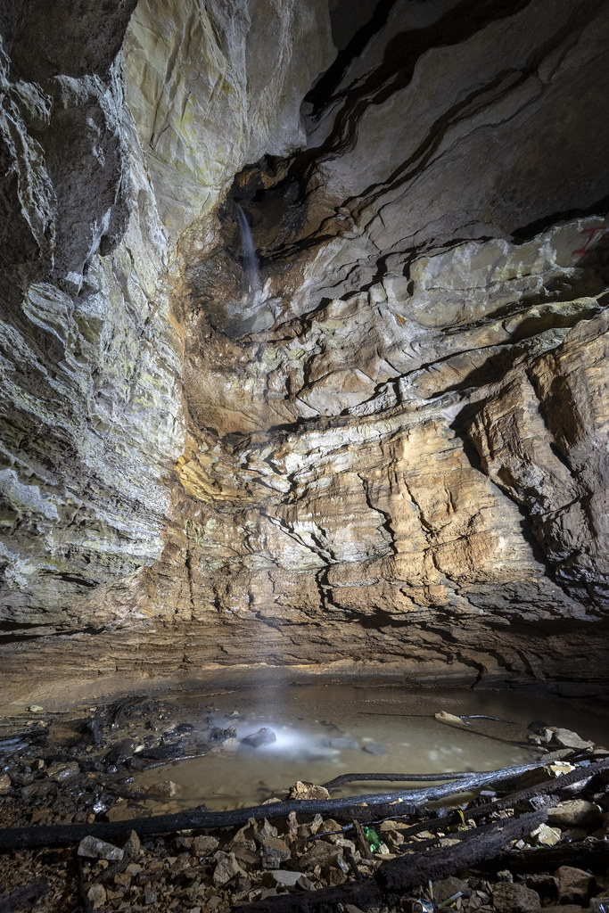 Roaring Spring Cave, Knox County, Tennessee