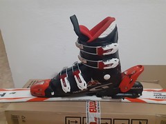 Dětské boty a lyže - titulní fotka