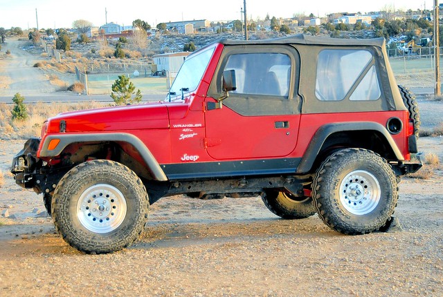 24-120_1_0001 (6) e ~ 1999 Jeep Sport TJ