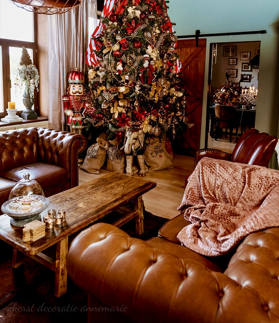Santa's house huis van de kerstman professionele kerstdecoratie
