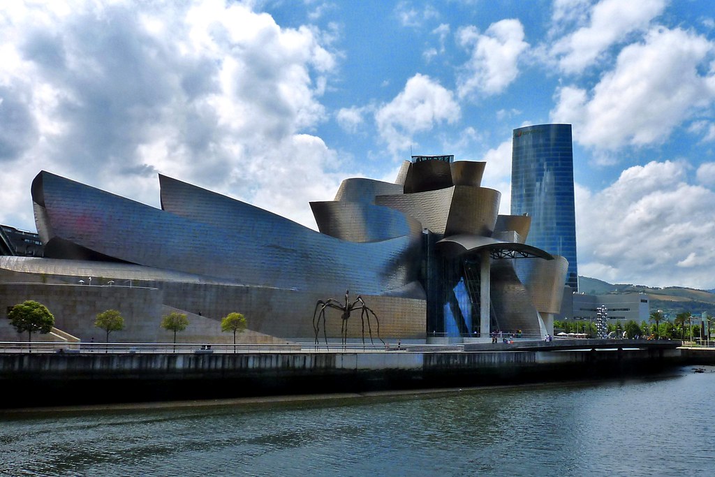 Bilbao : Musée Guggenheim avec ... 51713162436_8e825a7f8f_b