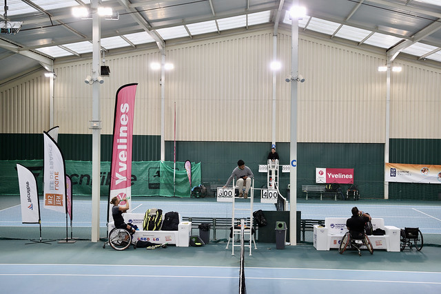 Tournoi national de tennis fauteuil sur les courts du Comité des Yvelines de tennis à Feucherolles