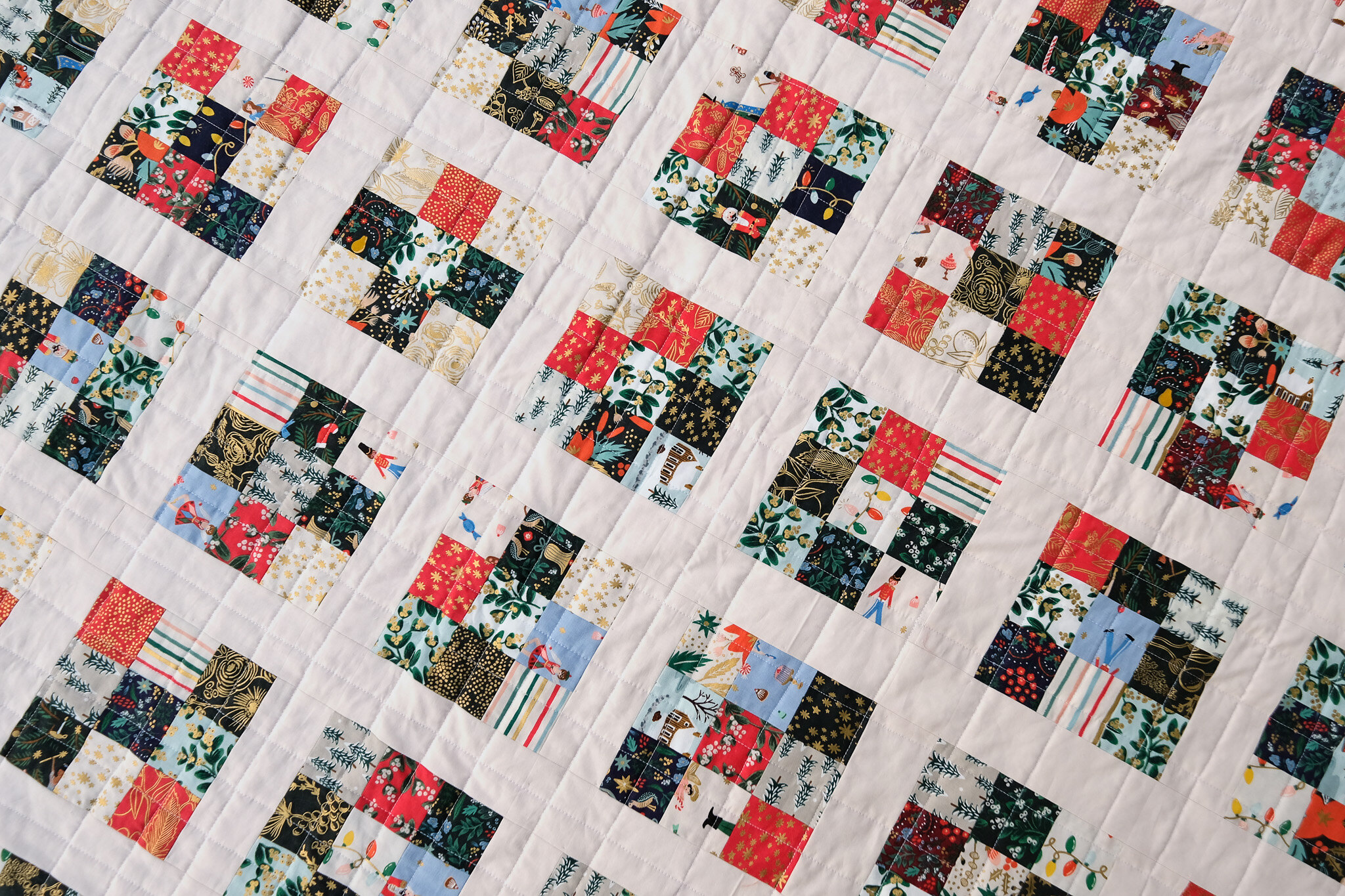A Christmas Modern Postage Stamp Quilt - Kitchen Table Quilting
