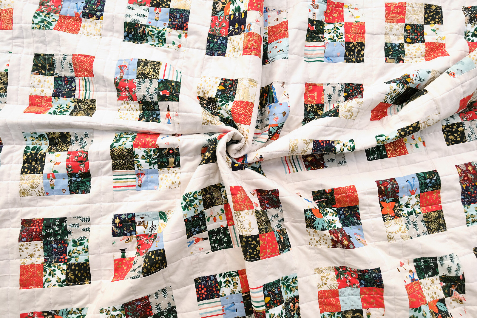A Christmas Modern Postage Stamp Quilt - Kitchen Table Quilting
