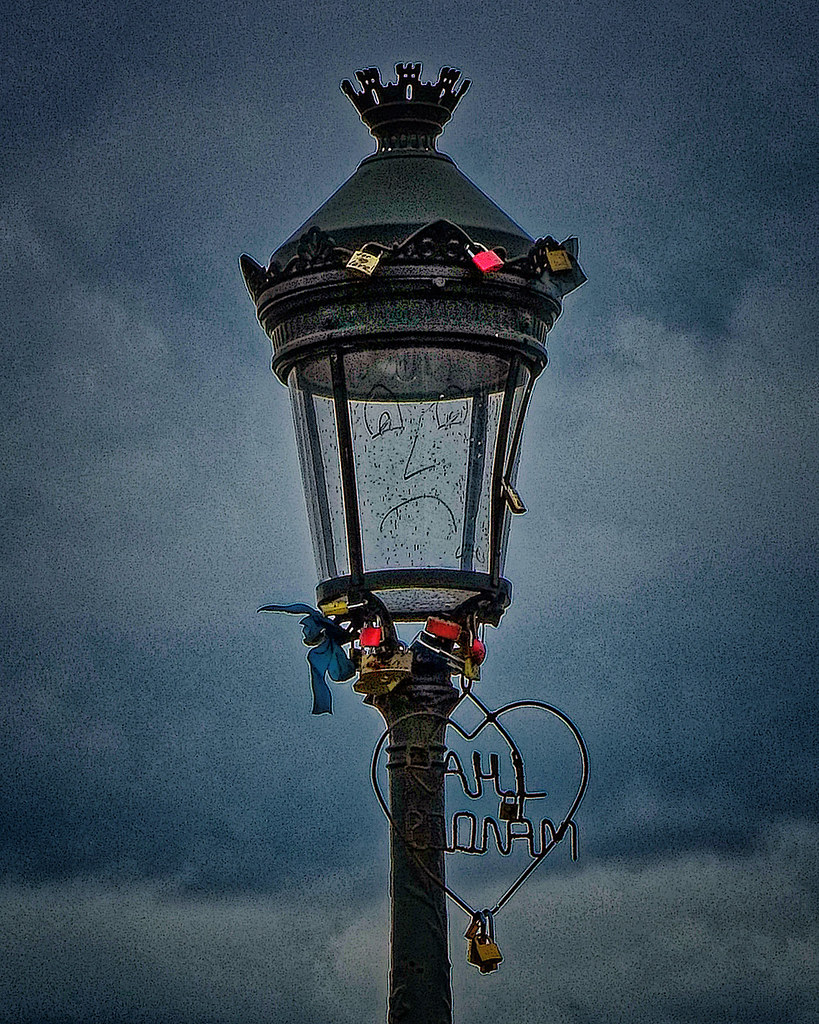 Paris - lamppost with love locks