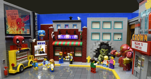Funko HQ Store Marvel LEGO