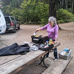 LC cooking on the Blackstone griddle at Swift Forest Campground in WA-03 9-16-21