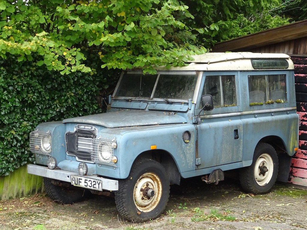 1982 Land Rover 88 | Reg: VUF532Y - East Sussex registered -… | Flickr
