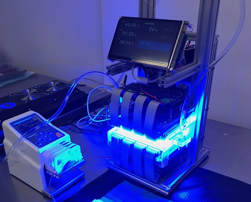 microfluidic photoreactor
