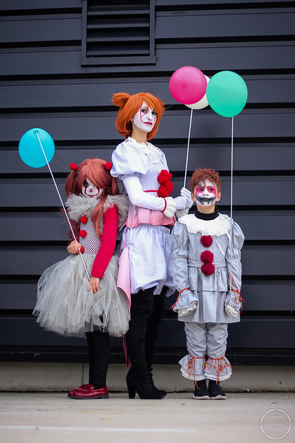 Cosplay Pennywise Family