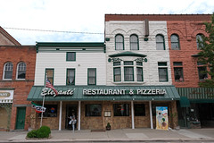 Elegante' Restaurant & Pizzeria