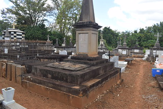 Famille R. Dumont, Pamplemousses Cemetery