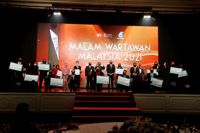 Pemenang-Pemenang Anugerah Mpi-Petronas 2020 Bersama Yab Perdana Menteri