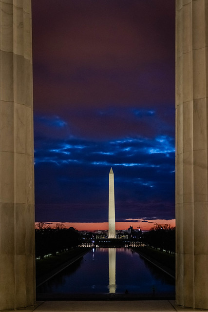 Lincoln looks to Washington at first light