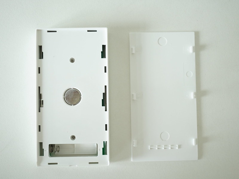 Sonoff RM 433 Multipurpose Custom Remote Controller - Back - Open
