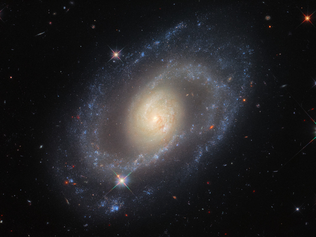 Hubble Gazes at a Dazzling Spiral Galaxy