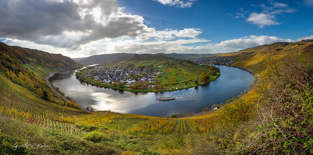 Late autumn on the river Moselle!